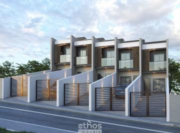 Casa · 64m² · 2 Quartos · 2 Vagas · Sobrado à venda no bairro Adhemar Garcia - Joinville/SC