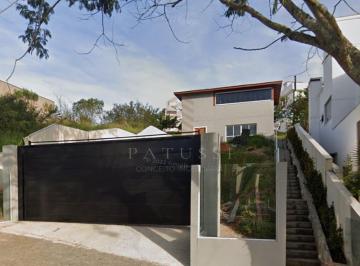 Casa · 120m² · 1 Quarto · 4 Vagas · Casa Sobrado com 1 suíte ampla e office integrado na Pedra Branca ,Palhoça/SC