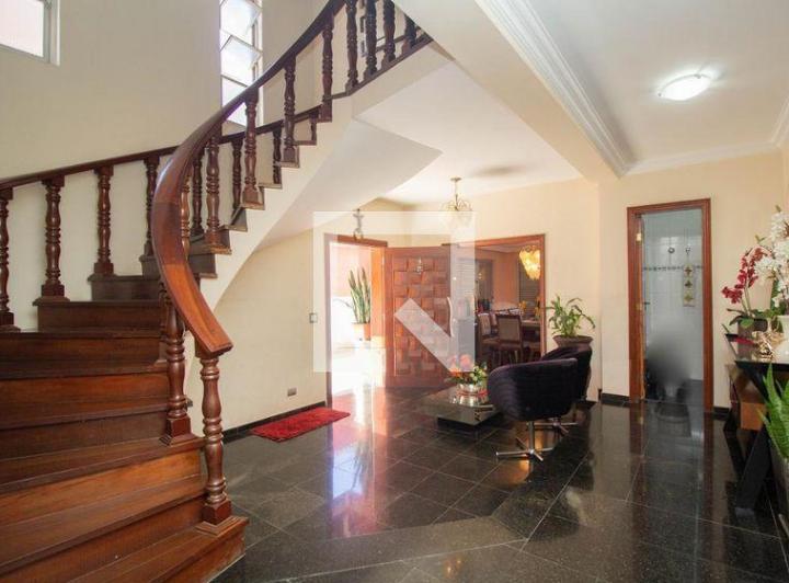 Foto do imóvel - Casa com 9 quartos, 6 suítes, quintal, varanda