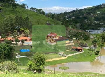 Rural de 8 quartos, Biritiba-Mirim · Refúgio de Luxo: Sítio Espetacular com lago e casa de cinema! Biritiba Mirim-SP