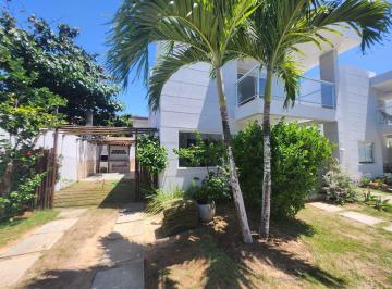 Casa de 4 quartos, Lauro de Freitas · Cas 4 suítes em cond. fechado!!