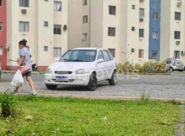 Apartamento · 48m² · 2 Quartos · 1 Vaga · Excelente Custo-Benefício no Jardim Iririú: Confira Este Apartamento