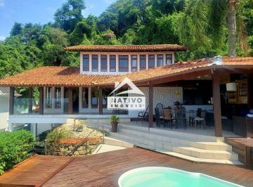 Casa · 380m² · 5 Quartos · 5 Vagas · Casa