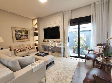 eb165af7d14baf46c3bef7aa014445f4595115ae · Casa terrea com piscina em condominio fechado