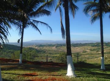 Rural de 3 quartos, Piumhi · Fazenda Sul de Minas Gerais, 1333 Hectares, Café de exportação para 4 países