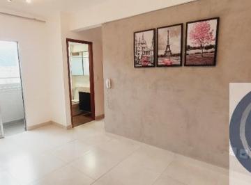 Entrada- Sala · Apartamento para locação no Centro de Poços de Caldas-MG: 2 quartos, 1 sala, 1 vaga de garagem!