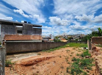 Terreno · 345m² · Lote com 345m², 10m² de frente, rua Pernambuco, Bairro Ipiranga, Divinópolis/MG