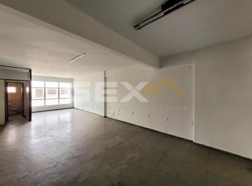 Comercial · 61m² · 1 Quarto · Sala comercial à venda no Centro.