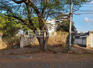 Terreno · 300m² · Lote de 300m² no bairro Bom pastor com toda infraestrutura em rua calçada