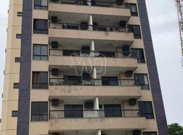 Apartamento · 100m² · 2 Quartos · 1 Vaga · Apartamento 2 qtos medindo 100m², varandão, salão amplo, dependência de empregada.