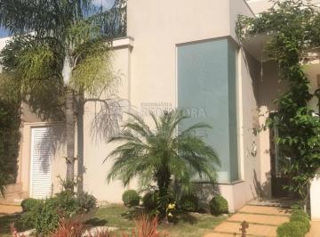 Casa · 259m² · 3 Quartos · 4 Vagas · Casa de 03 dormitórios sendo 01 suíte no Condominio Damha V