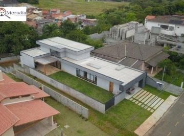 b551ba1ce7ebe310590c753f8906f4199d4729bc · Casa térrea / 3 suítes (1 adaptada) à venda, 810 m² por R$ 2.500.000 - Jardim Passárgada I - Cotia/S