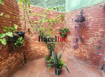 Apartamento · 60m² · 2 Quartos · 1 Vaga · Entrar e morar