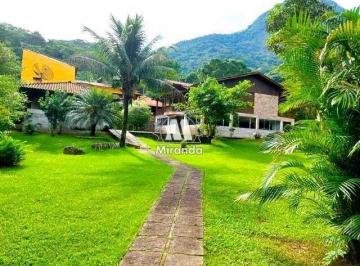 Casa · 426m² · 4 Quartos · 8 Vagas · Casa de 4 qts, de esquina, em Condomínio no Limoeiro com Cachoeira