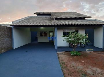 Casa · 130m² · 4 Quartos · 2 Vagas · Excelente Casa Portal do Lago, Catalão - GO