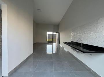 Foto 01 · Casa em Condomínio à Venda em Taubaté-SP, Vale dos Cristais: 3 quartos, 1 suíte, 2 salas, 2 banheiro