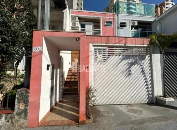 Casa · 243m² · 3 Quartos · 6 Vagas · SOBRADO A VENDA EM VILA MARIANA