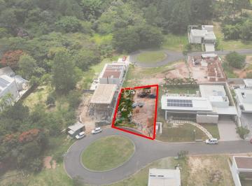 Foto 01 · Terreno à venda no condomínio Villas do Golf, com 429m² de área útil. Excelente lote com ótima topog