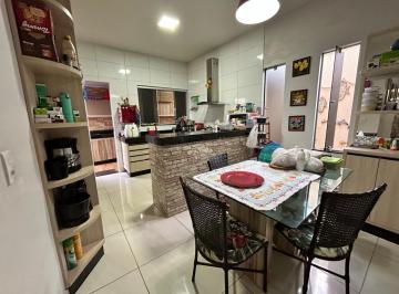 202501141833143487.jpg · Casa para Venda em Caldas Novas, Parque Real, 3 dormitórios, 1 suíte, 2 banheiros, 4 vagas