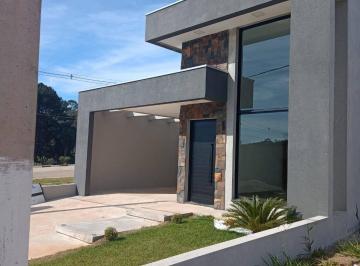 Casa · 3 Quartos · 3 Vagas · Linda casa à venda Condomínio Lago dos Pássaros!