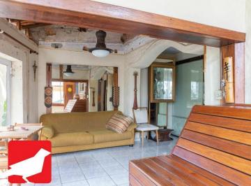 Casa · 150m² · 2 Quartos · 1 Vaga · Imóvel disponível, ótima oportunidade
