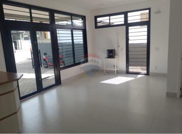 Comercial · 215m² · 6 Vagas · Espaço para locação ideal para sua clínica ou negócio de bem-estar no bairro Santa Rosa, em Vinhedo!