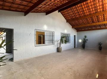 Casa · 190m² · 4 Quartos · 4 Vagas · Casa em Vila Tupi - Praia Grande, SP