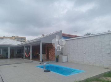 816bdb7ad8144a07a2cd3d3276fb2be6379a34e3 · Casa em Maricá com 480m