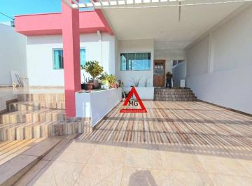 34ce6e14abb20e46abff5acc2da3f24455084f05 · Casa à venda ou troca com 3 quartos, sendo uma suíte, no bairro Solar do Juruti em Piranguinho-MG