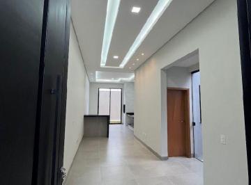 Casa · 85m² · 3 Quartos · 2 Vagas · Casa com 3 quartos à venda, bairro Novo Mundo - Uberlândia/MG
