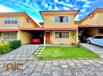 1433d7450b96e51307738aa056ff28e0506ae766 · Casa com 4 dormitórios à venda, 122 m² por R$ 890.000,00 - Araras - Teresópolis/RJ