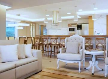 Casa · 550m² · 2 Vagas · CASA EM CONDOMÍNIO 3 QUARTOS PERTO DO CENTRO