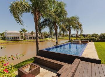 Apartamento · 544m² · 5 Quartos · ENTRAR E MORAR