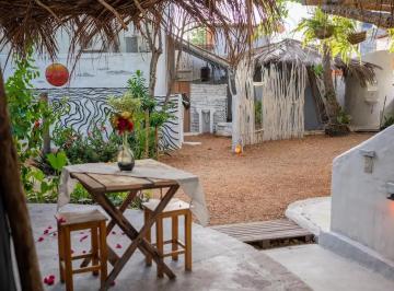 Comercial , Jijoca de Jericoacoara · Pousada estilo Camping a venda em Jericoacoara na rua principal 