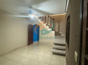 Casa · 225m² · 3 Quartos · 2 Vagas · Sobrado em Rua em Vila Nova Bonsucesso - Guarulhos, SP