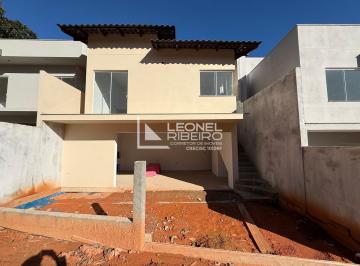 Casa · 101m² · 3 Quartos · 2 Vagas · Casa com 3 dormitórios, 101,65 m² à venda no bairro Quintino em Timbó - SC