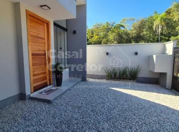 Casa · 79m² · 3 Quartos · 2 Vagas · LINDA CASA DE 3 DORMITÓRIOS SENDO 1 SUÍTE