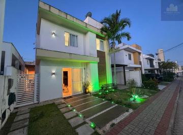 Casa · 141m² · 4 Quartos · 2 Vagas · Excelente Casa Duplex 4 Suítes em Lauro de Freitas