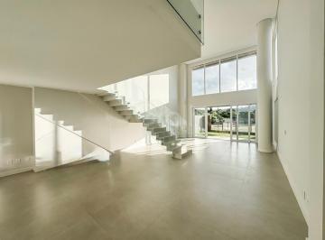 3 · Apartamento de 187m² com 3 suítes em Jurerê