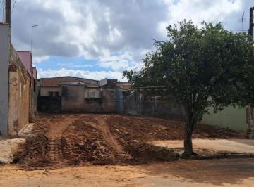 Terreno · 250m² · Terreno Padrão em São Carlos