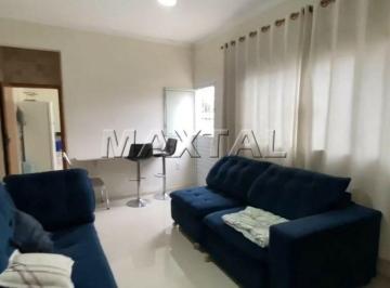 Casa · 70m² · 5 Quartos · Sobrado à venda com três casas em um único terreno 70m² de área construída!
