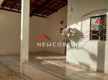 Casa · 90m² · 3 Quartos · 2 Vagas · Casa em Avenida Ana Godoy de Souza - Santa Mônica - Uberlândia/MG