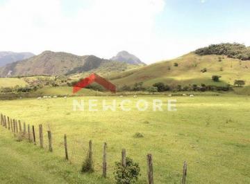 Rural · 44m² · Fazenda em Sossego do Imbé - Centro - Santa Maria Madalena/RJ