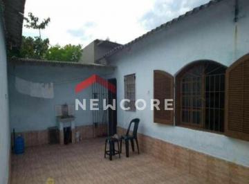 Casa · 90m² · 3 Quartos · 5 Vagas · Casa em Rua Silviria de Souza de Mello - Balneario Itaguai - Mongaguá/SP