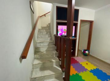 Casa · 254m² · Sobrado em  Rua das Pitangueiras - Jardim - Santo André/SP