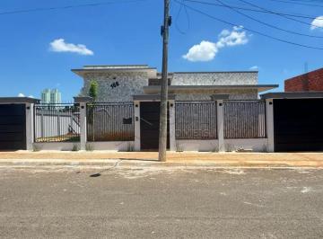 Casa · 600m² · CASA JARDIM REGINA - BOTUCATU / SP