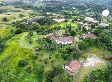 Rural , Gravatá · Área de aproximadamente 1 hectare com duas casas à venda em Chã-Grande/PE!