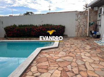 202501250917475388.jpeg · Casa para Venda em Cuiabá, Jardim Universitário, 4 dormitórios, 2 suítes, 3 banheiros, 2 vagas