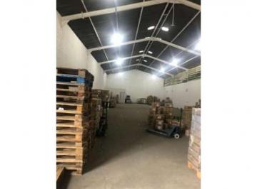 Comercial · 640m² · 3 Vagas · Galpão em Rua Amambaí - Vila Maria - São Paulo/SP