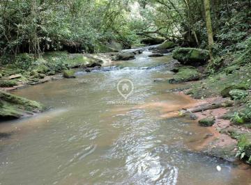 Rural · 350m² · 4 Quartos · 4 Vagas · Sítio em  Rodovia RS-020 - Vera Cruz - Gravataí/RS